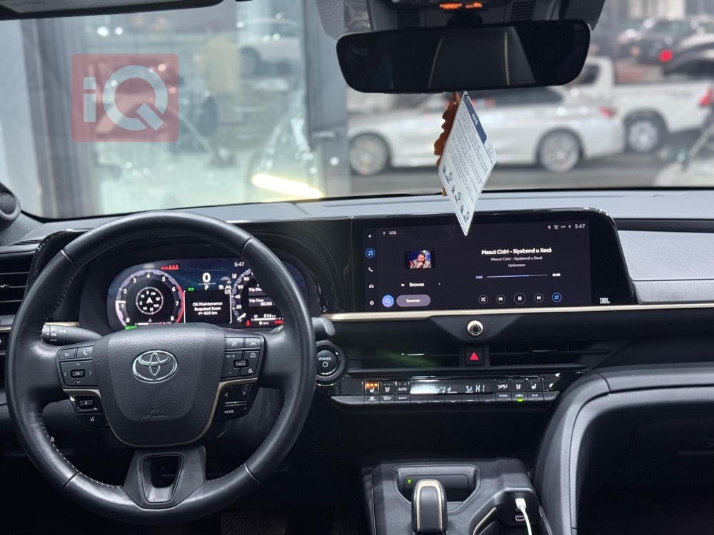 تۆیۆتا کراون